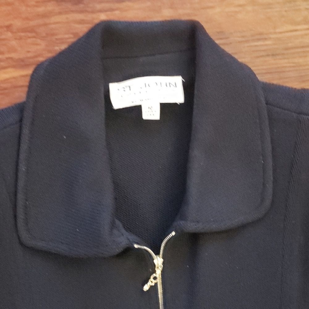 Vintage St. John Black Gold Workcore Professional Chic Feminine Trendy Size 10 - Picture 2 of 6